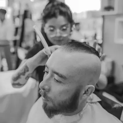 Publicación de Instagram: Sergio trabajando en el estudio